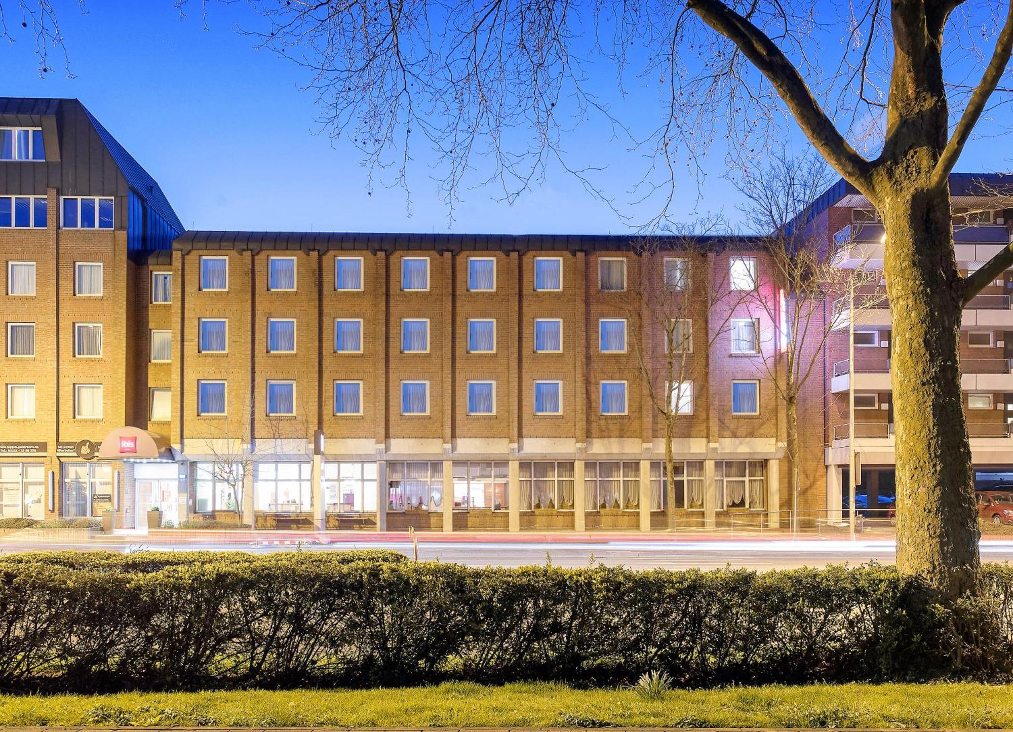 ibis Paderborn City Bagian luar foto